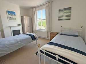 Photo 7- click for photo gallery